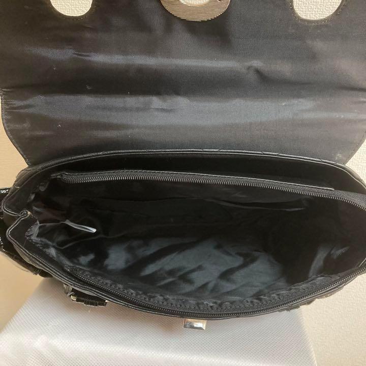 ハンド バッグ クロコ 型押し エナメル レザー 黒 ブラック ハンド バッグ クロコ 型押し エナメル レザー 黒 ブラック