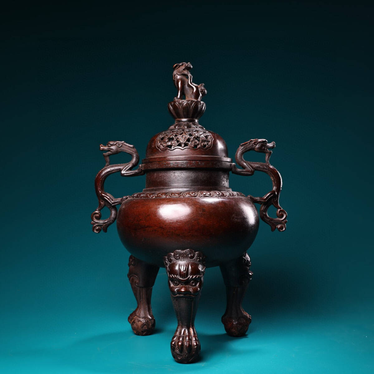 蔵友館蔵品・銅製・雙龍耳・獅蓋三足熏香炉】・希少珍品・ 蔵友館蔵品・銅製・雙龍耳・獅蓋三足熏香炉】・希少珍品・