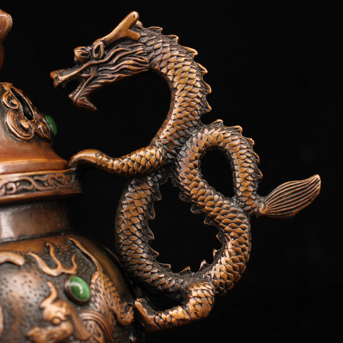 蔵友館蔵品・銅製・寶石嵌・雙龍耳・獅蓋三足熏香炉】・希少珍品 蔵友館蔵品・銅製・寶石嵌・雙龍耳・獅蓋三足熏香炉】・希少珍品