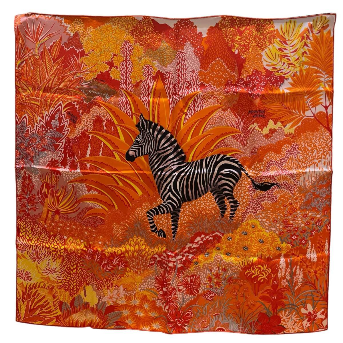 入手困難★送料込♪【HERMES】スカーフ MOUNTAIN ZEBRA 90CM Yahoo!オークション - HERMES エルメス シルク カレ90 MOUNTAIN