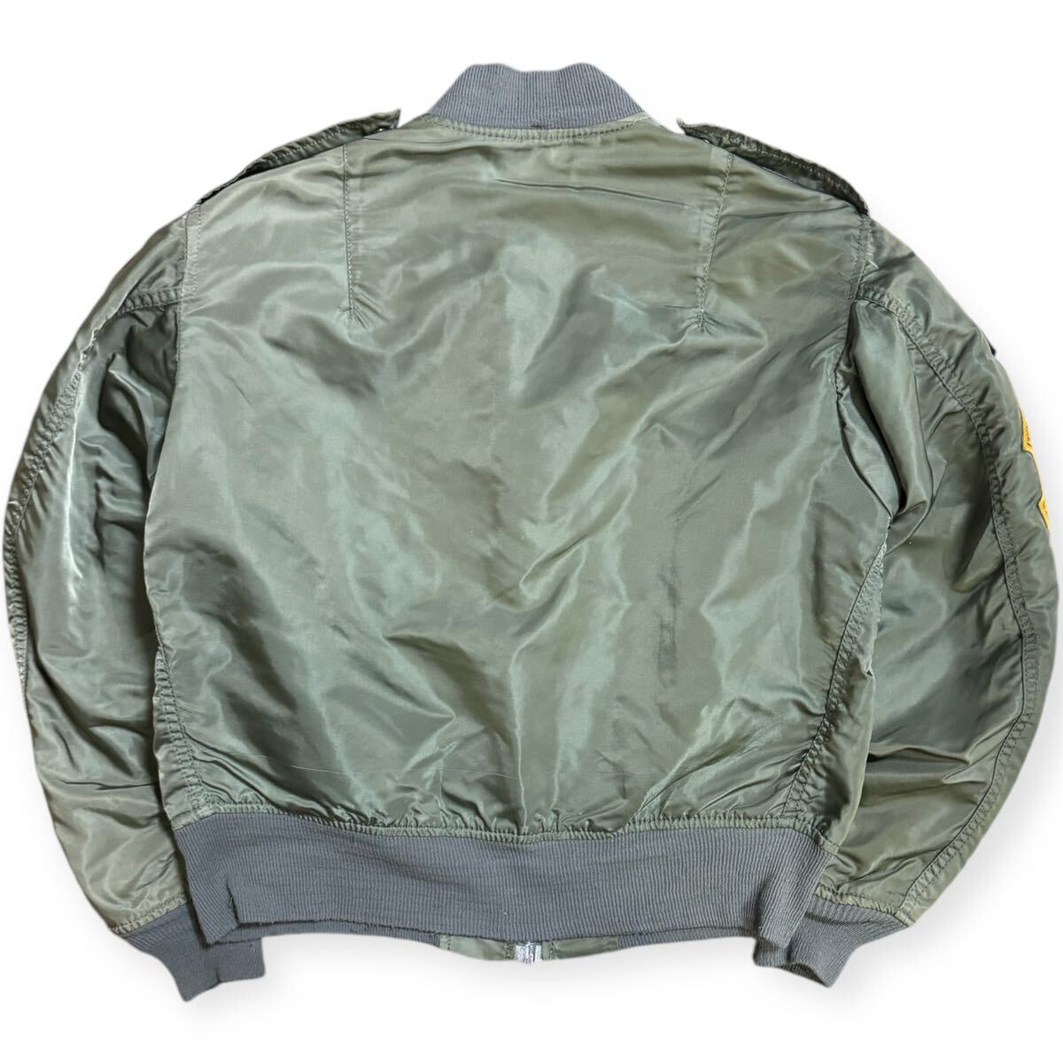 ALPHA INDUSTRIES 90s USA製 L-2B 黒タグ 民生品 フライト ALPHA INDUSTRIES 90s USA製 L-2B 黒タグ 民生品 フライト