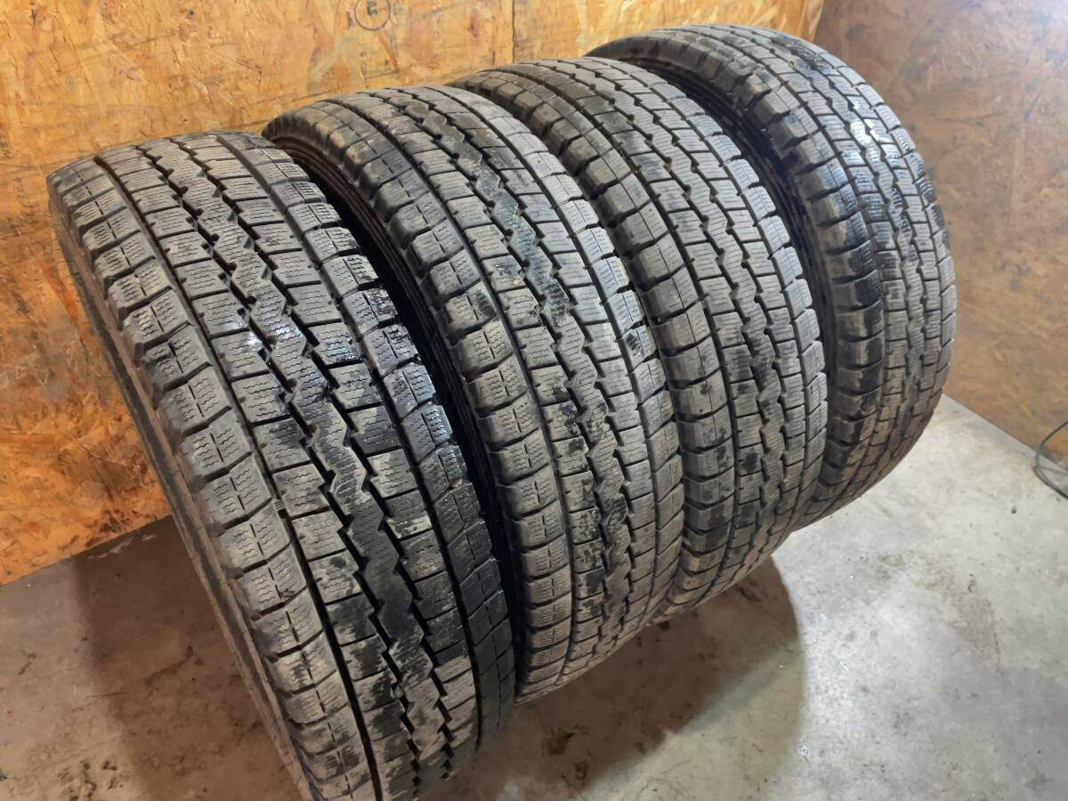 ☆美品☆205/70R17.5☆115/113LT☆19年☆ダンロップ☆WMLT03☆4本☆スタッドレス☆