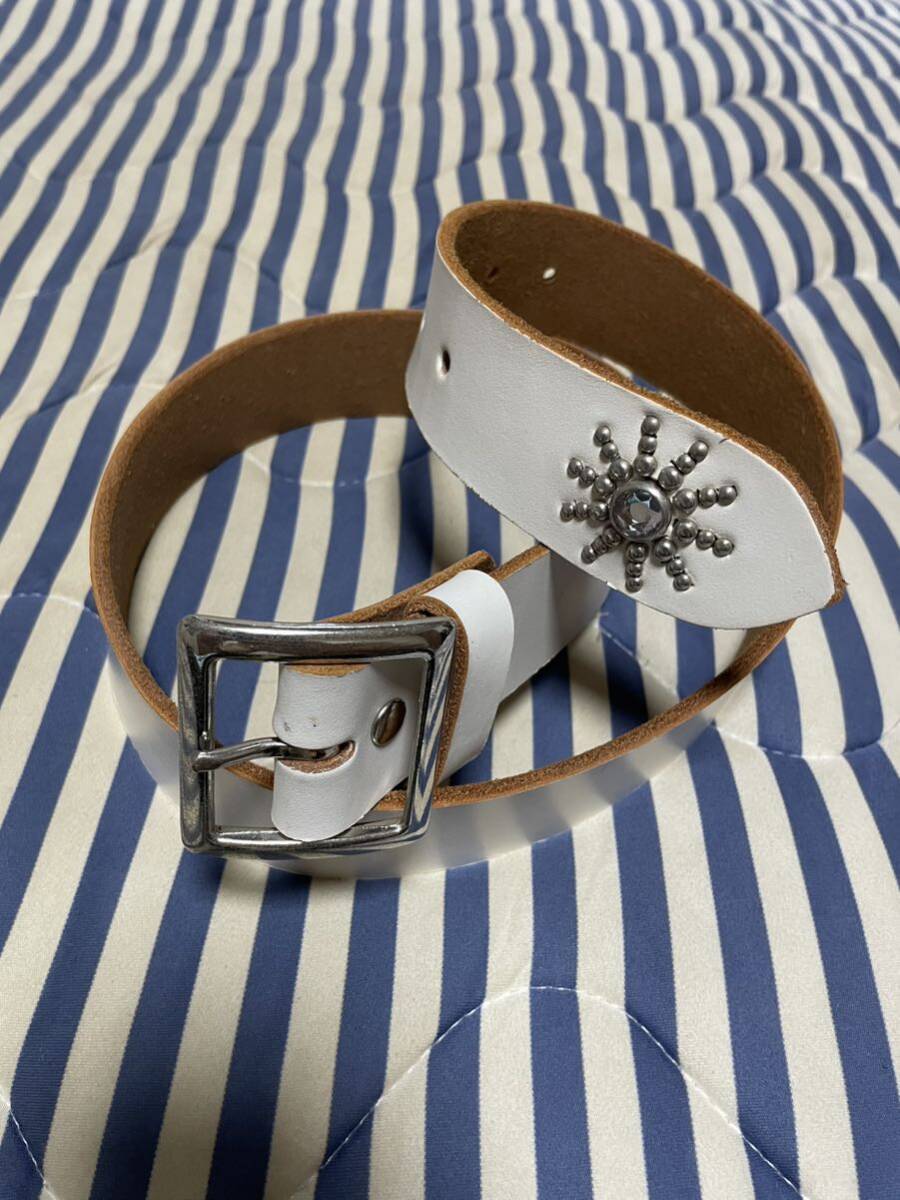 新品同様 W34 スタッズ ベルト 真鍮製バックル 栃木レザー HTC風　ホワイト　白　エンド　スタッズ
