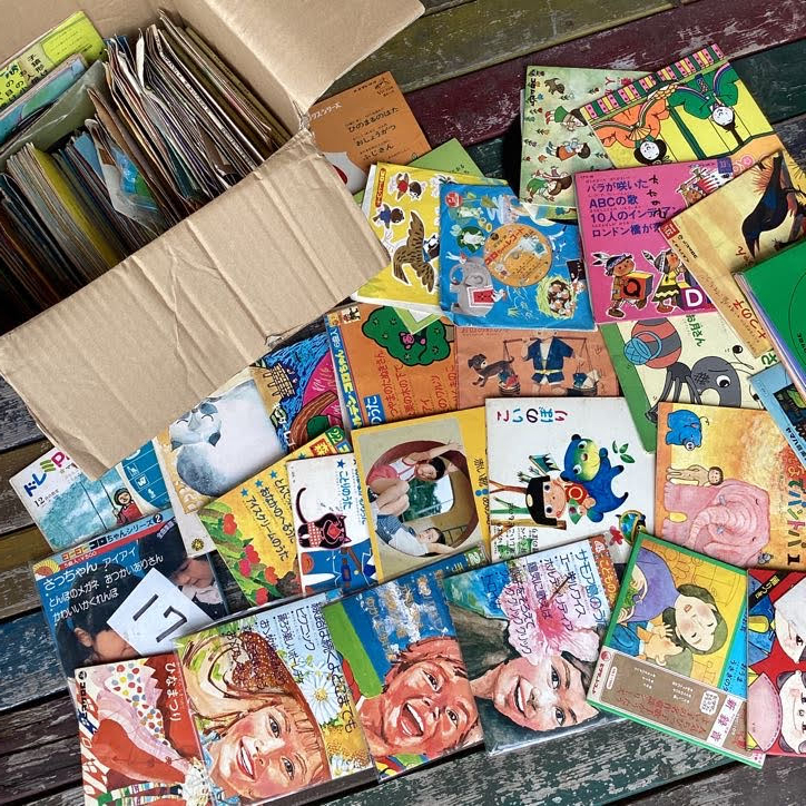 【150枚程度】子ども用　みんなのうた　ke0829-12　童謡　キッズ　レコード箱売り　7インチ　大量