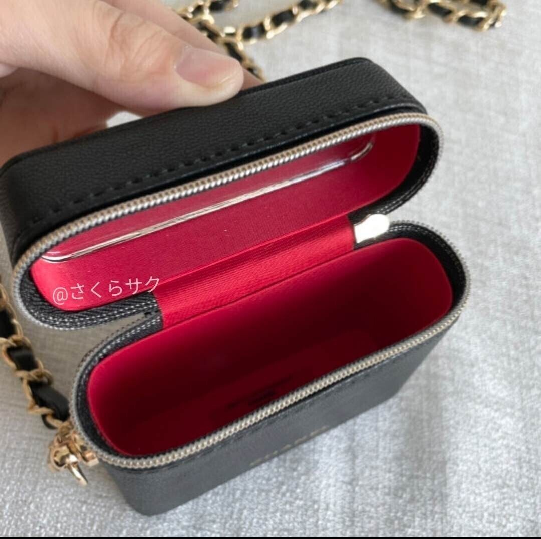シャネル CHANEL ノベルティ リップケースポーチ チェーン付き シャネル CHANEL ノベルティ リップケースポーチ チェーン付き