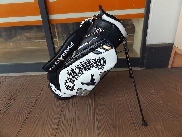 Callaway Paradym キャディバッグ キャロウェイ パラダイム 美品 税込】美品 Callaway PARADYM スタンドバッグ 9.5型 4.1kg