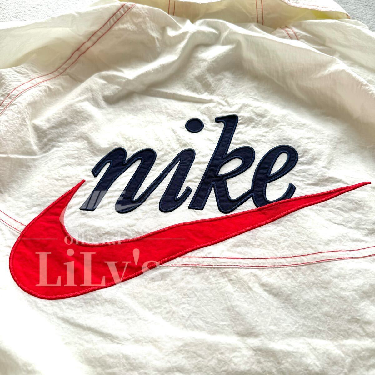 新品 NIKE上下セットアップ XLサイズ 白赤 ナイキ ナイロン 新品 NIKE上下セットアップ XLサイズ 白赤 ナイキ ナイロン