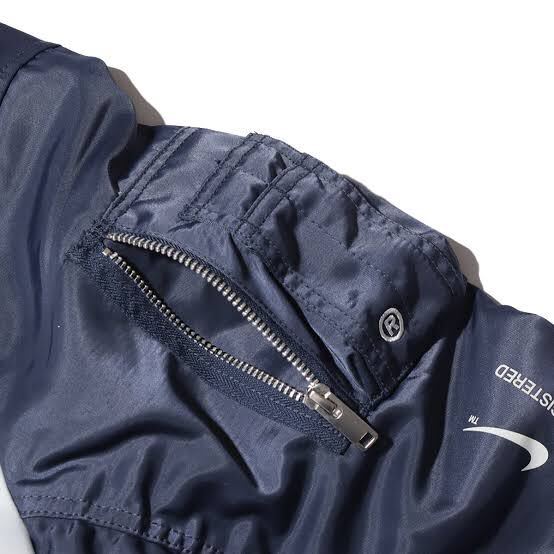 新品未使用 NIKE ボンバージャケット ネイビー Sサイズ DD6056