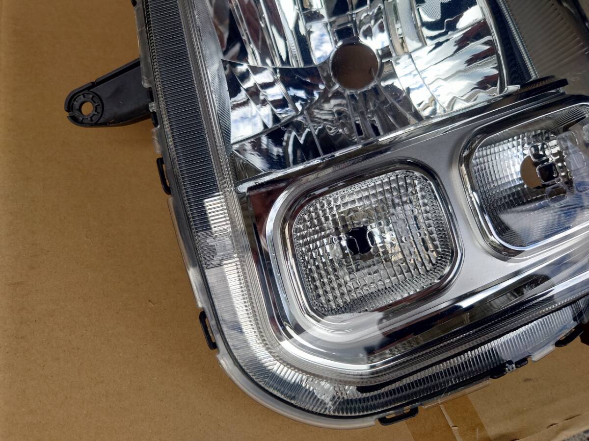 美品 スズキ 純正 DA17V エブリィ 左 左側 助手席側 ヘッド 美品 スズキ 純正 DA17V エブリィ 左 左側 助手席側 ヘッド