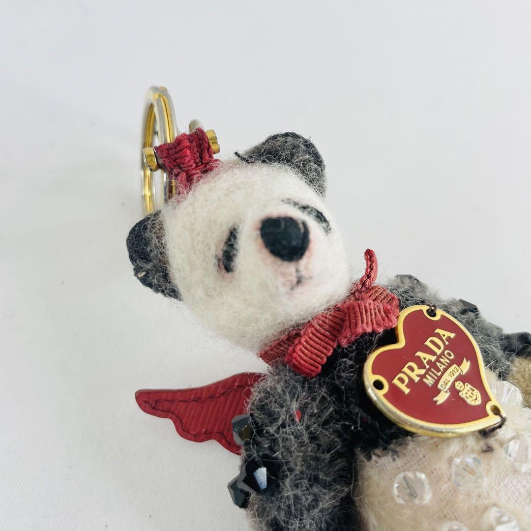 美品 PRADA プラダ パンダ チャーム キーホルダー ぬいぐるみ 美品 PRADA プラダ パンダ チャーム キーホルダー ぬいぐるみ