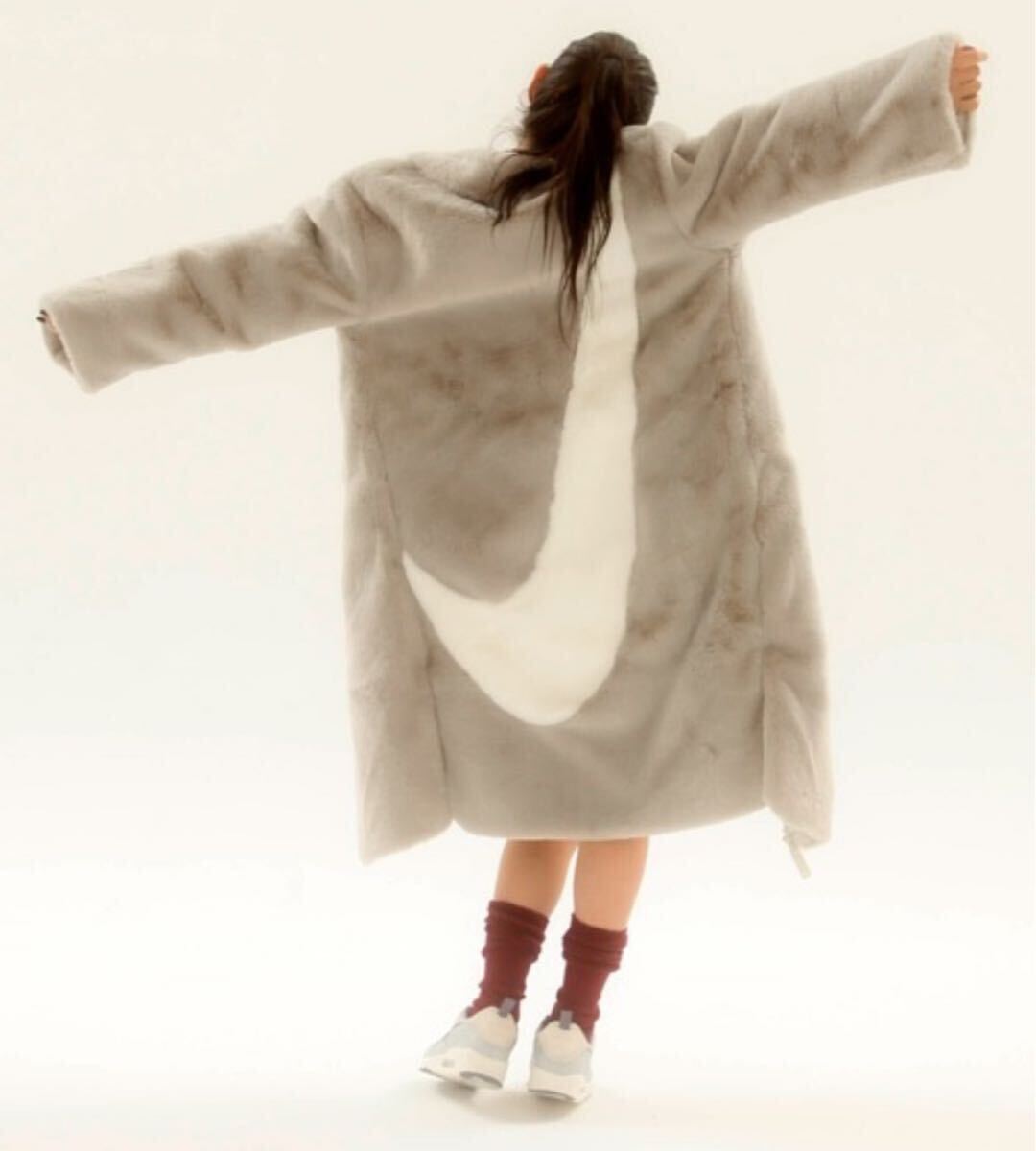 S】 新品 ナイキ ウィメンズ グラフィック LNG ジャケット NIKE S】 新品 ナイキ ウィメンズ グラフィック LNG ジャケット NIKE
