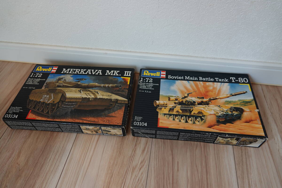 レベル03134　1/72　ＭＥＲＫＡＶＡ　Ｍｋ-Ⅲ　VS　レベル03104　Ｔ-80　セット
