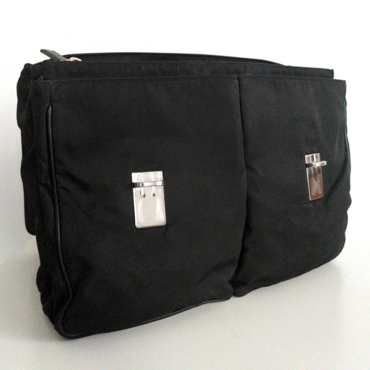 良品 プラダ レザー ナイロン 本革 レザー ビジネスバッグ 鞄 良品 プラダ レザー ナイロン 本革 レザー ビジネスバッグ 鞄