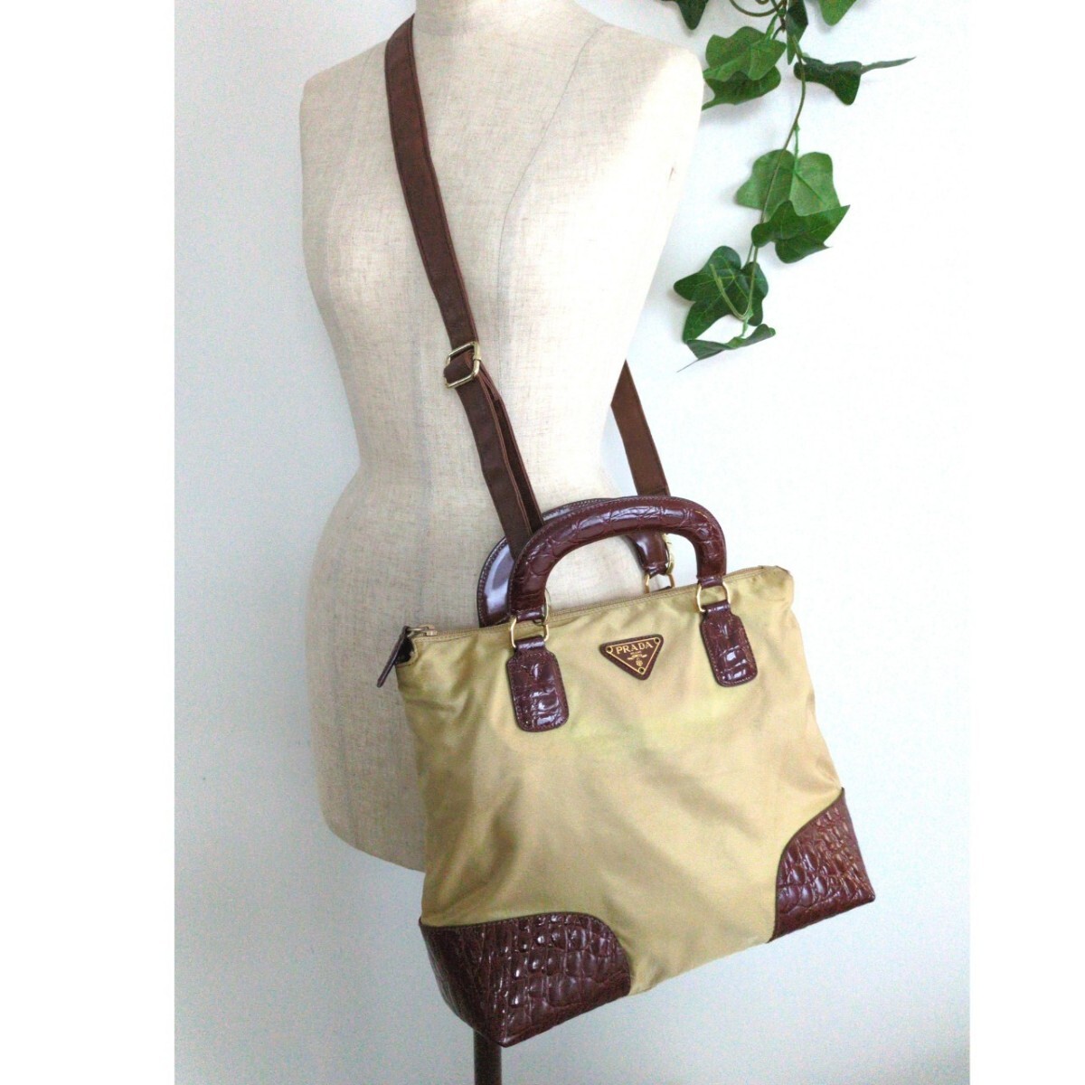 PRADA archive buckle hand bag プラダ90s PRADA archive buckle hand bag プラダ90s