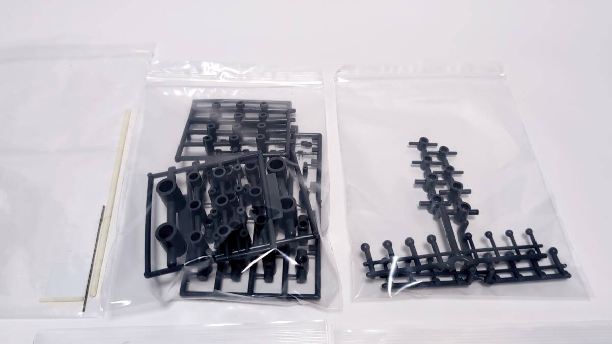 Bibian 比比昂- 装甲騎兵ボトムズストロングバックス1/24 ウド Bibian 比比昂- 装甲騎兵ボトムズストロングバックス1/24 ウド