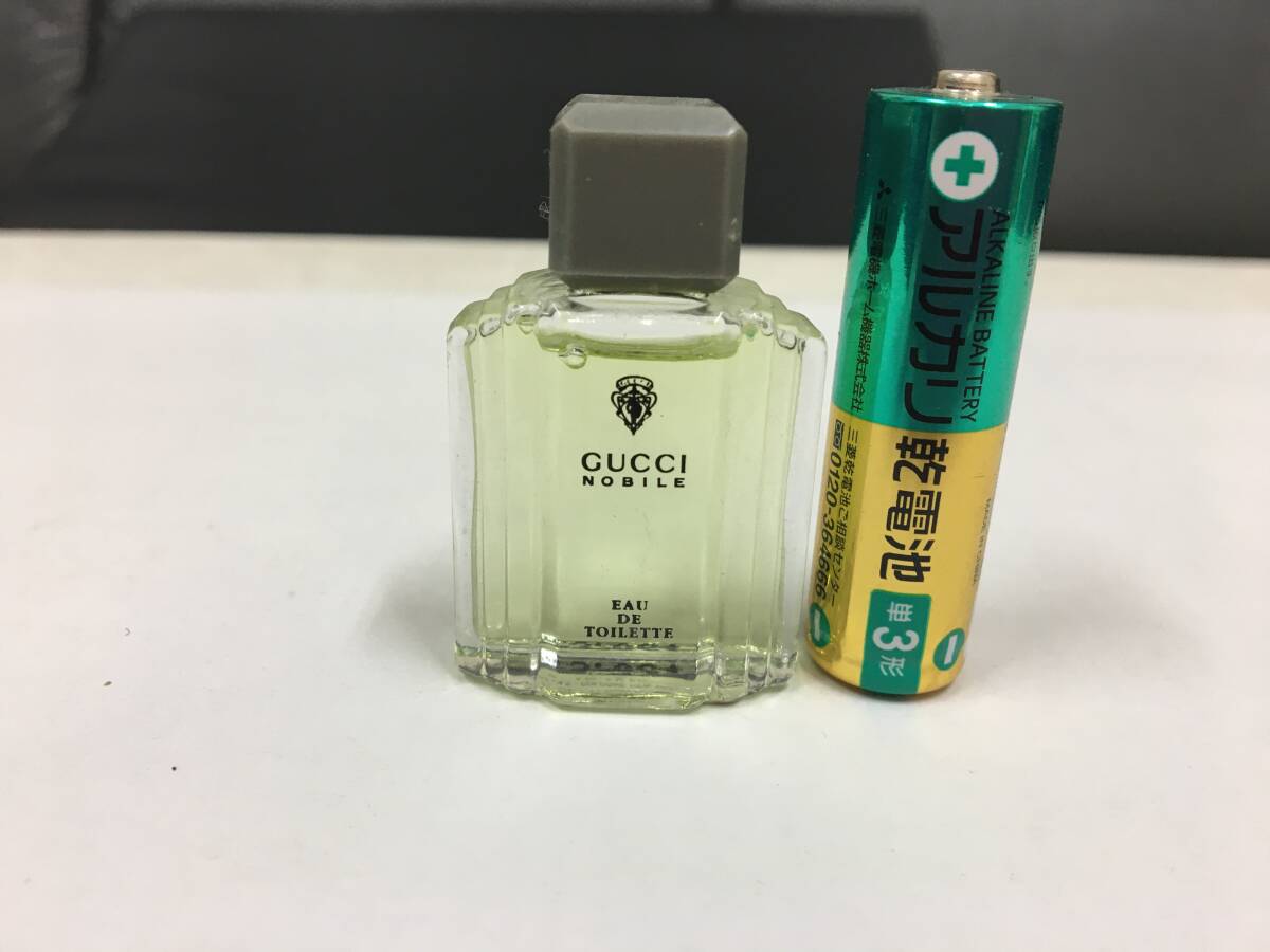 * Германия производства * Gucci GUCCIno-bireNOBILE[ for men o-doto трещина бутылка 5ml] Mini духи ( средний остров R6 хранение )