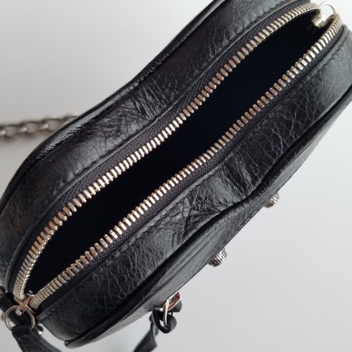 新品 BALENCIAGA バレンシアガ LE CAGOLE HEART ハート ミニ 新品 BALENCIAGA バレンシアガ LE CAGOLE HEART ハート ミニ