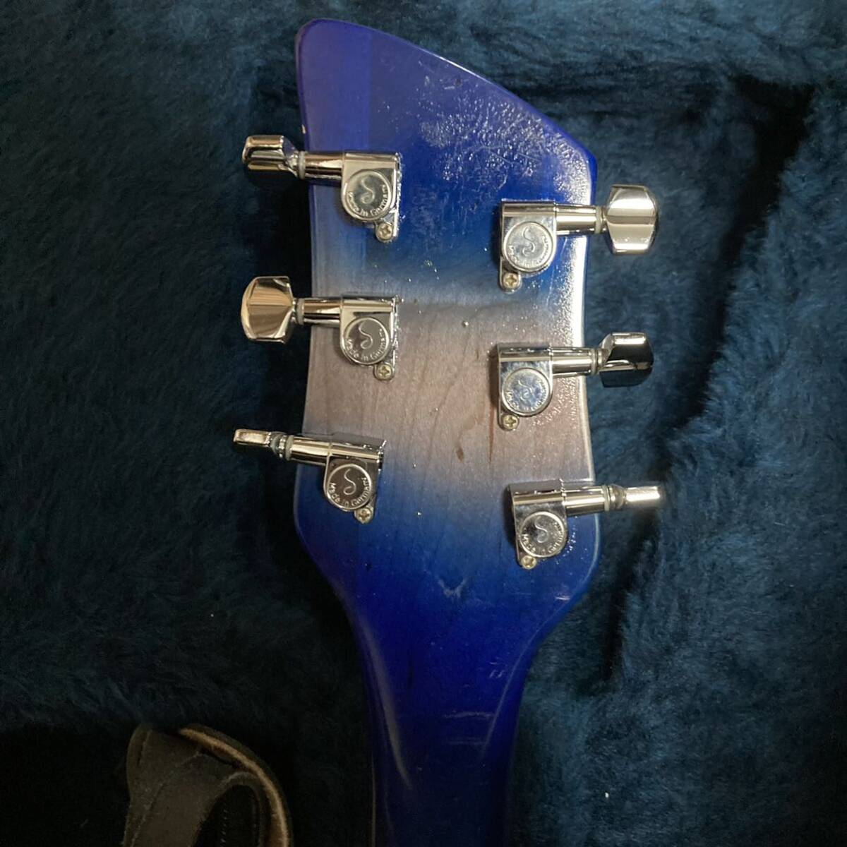Bibian 比比昂 - レアカラー Rickenbacker リッケンバッカー 620 Bibian 比比昂 - レアカラー Rickenbacker リッケンバッカー 620