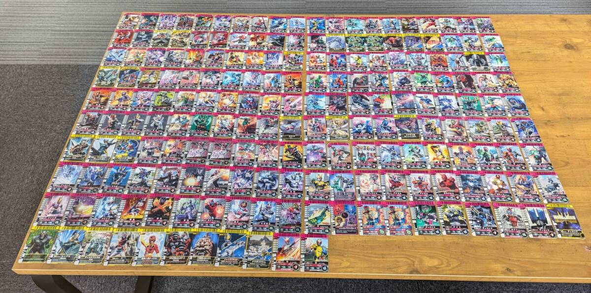 仮面ライダーバトル ガンバライドカード 191枚まとめ売り 仮面ライダーバトル ガンバライドカード 191枚まとめ売り