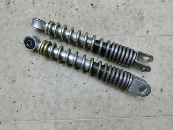 HX1254 スーパーカブ90(6V)/ CUB90 フロントサスペンション 長さ約240mm，取付ピッチ205mm， HA02-1331