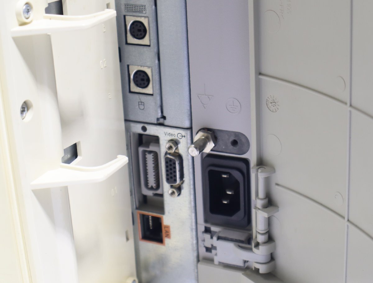 140*PHILIPS Philips IntelliVue MP70 bed боковой монитор снятие деталей *3P-051