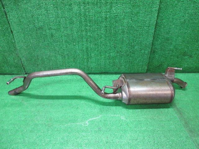 AZワゴン DBA-MJ22S リア マフラー FX-Sスペシャル Z2S シルキーシルバー(M) 240634_画像2