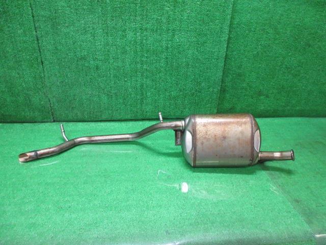 AZワゴン DBA-MJ22S リア マフラー FX-Sスペシャル Z2S シルキーシルバー(M) 240634_画像3