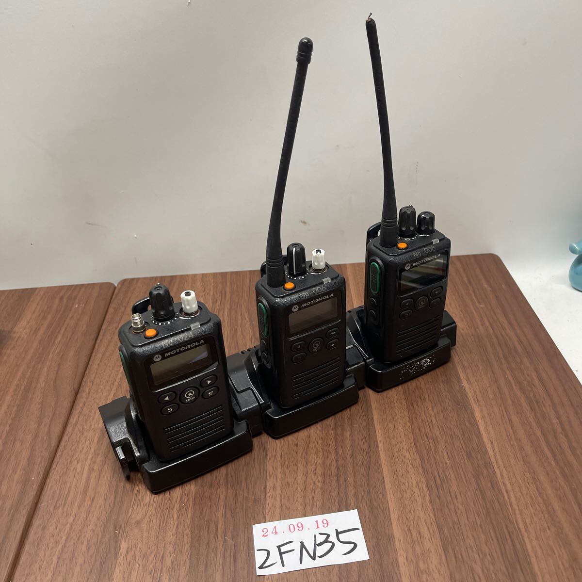 2FN35」Motorola モトローラ 無線機 GDB4800 3台セット 現状出品 2FN35」Motorola モトローラ 無線機 GDB4800 3台セット 現状出品
