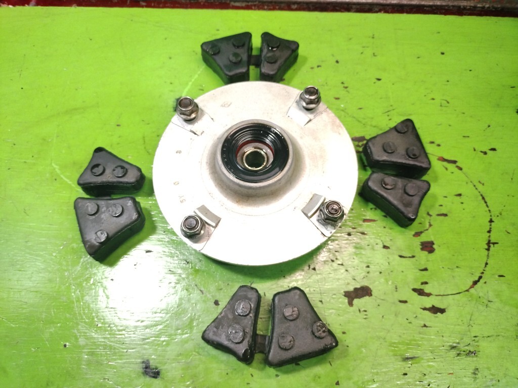 ドラッグスター250　DrugStar 250　VG02J　XVS250　純正リアハブ＆ハブダンパー_画像1