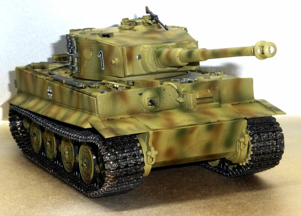 タイガー初期 1/35 2 4GHzラジコン組込・サス可動・タミヤプラモ