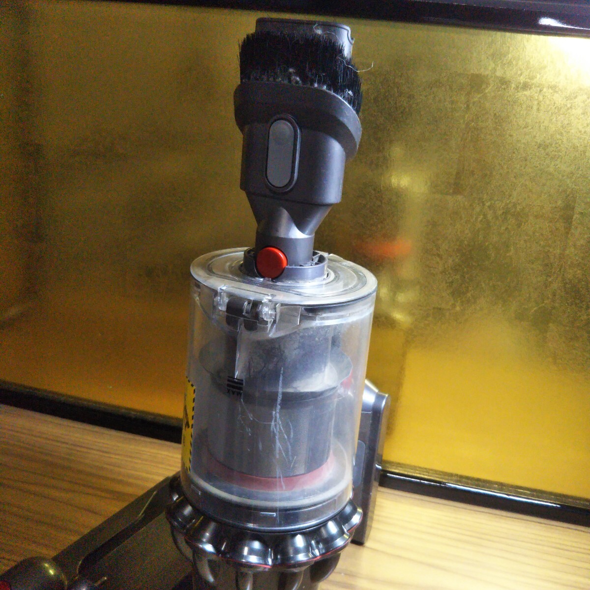 送料無料(D1491)dyson ダイソン SV12 掃除機 コードレス 送料無料(D1491)dyson ダイソン SV12 掃除機 コードレス