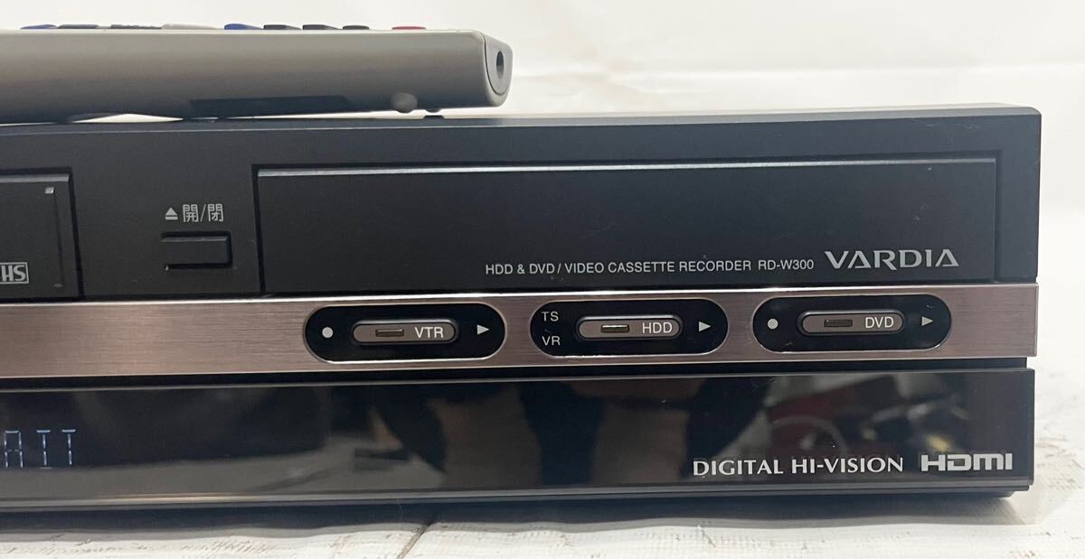 TOSHIBA 東芝 HDD/DVD/ビデオ一体型 レコーダー RD-W300 動作 VHS リモコン付き 通電確認済み TOSHIBA 東芝 HDD/DVD/ビデオ一体型 レコーダー RD-W300 動作 VHS リモコン付き 通電確認済み