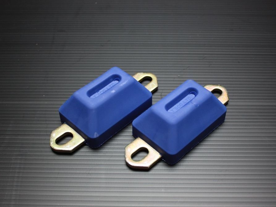 SALE ハイエース 4WD ローダウンキット7（50mm（2インチ）バンプ3點(diǎn) 強(qiáng)化ブッシュ）200系（1型 2型 3型 4型 5型 6型 7型）