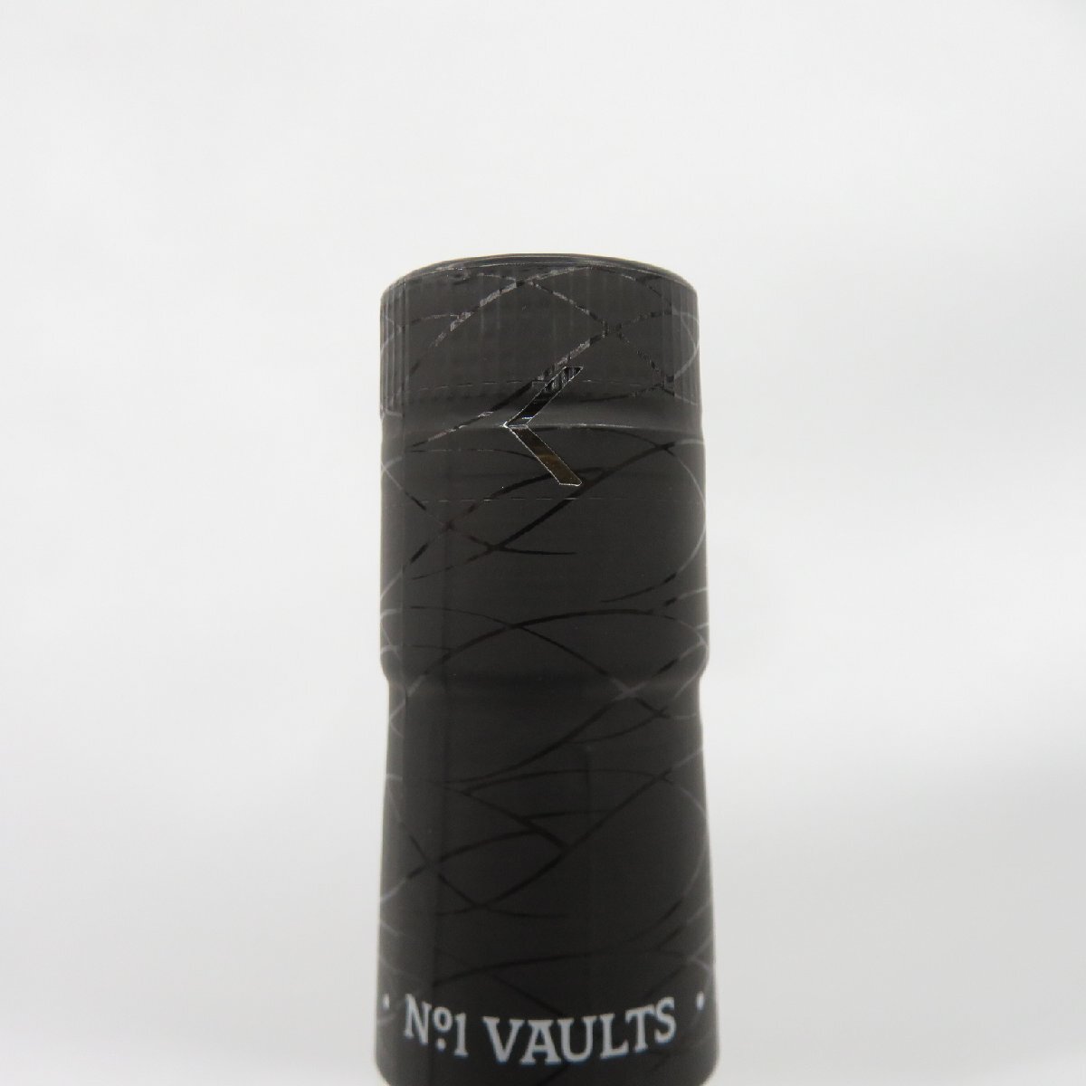 ボウモア18年(未開栓)外箱なし 楽天市場】【箱なし】 ボウモア 18年 並行品 43度 700ml : お酒