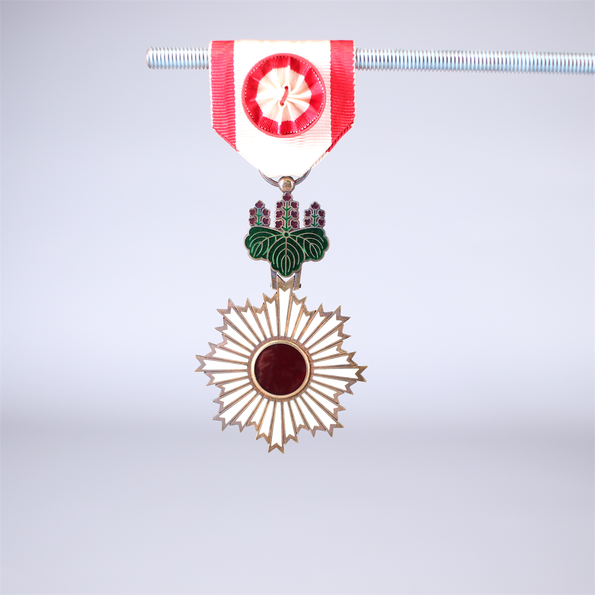 Yahoo!オークション - 【玉】ZC147 勲章 勲四等旭日小綬章／箱付