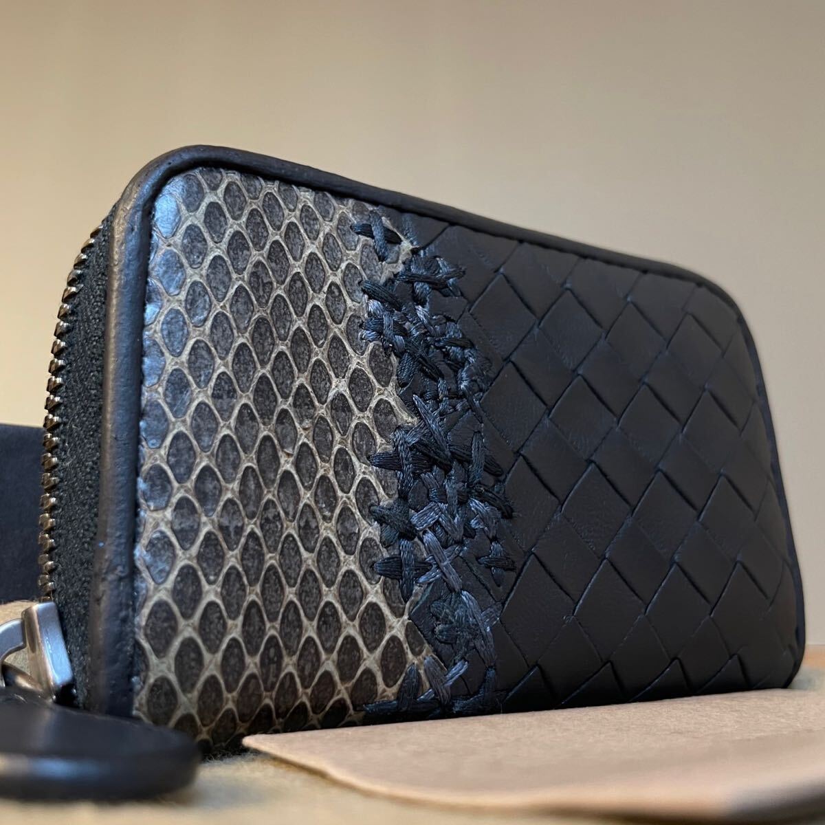 一円【極美品！希少】 BOTTEGA VENETA ボッテガヴェネタ イントレチャート ロングウォレット　財布　男女　パイソン　付属品有り