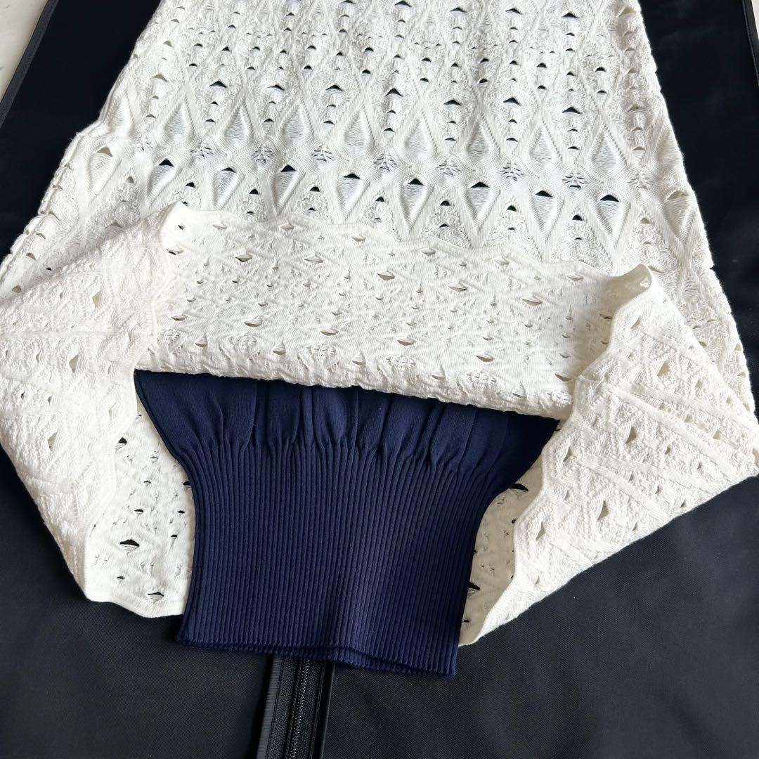 CHANEL 透かし編みレースニットワンピース ココマークチャーム 2 CHANEL 透かし編みレースニットワンピース ココマークチャーム 2
