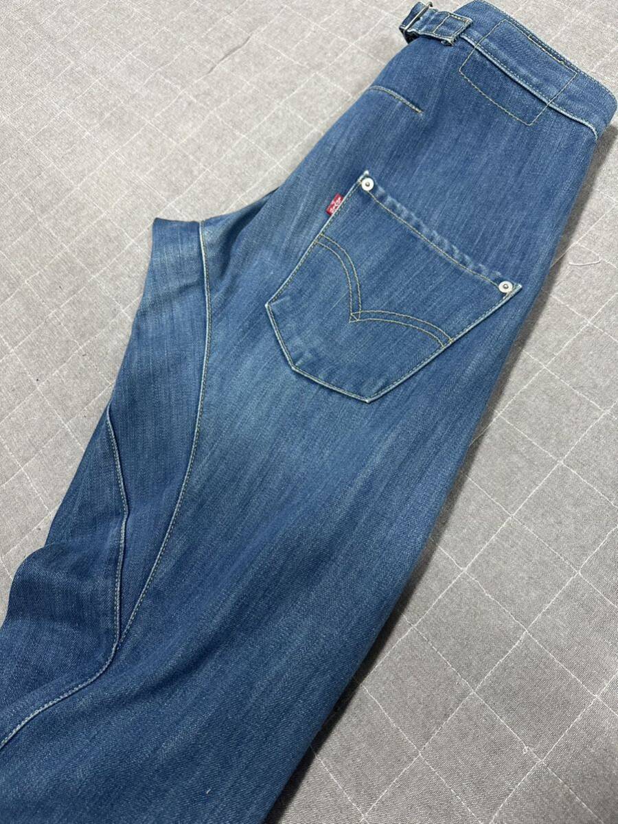 00s】Levi's ENGINEERED JEANS LOOSE 立体裁断 エンジニアード 00s】Levi's ENGINEERED JEANS LOOSE 立体裁断 エンジニアード