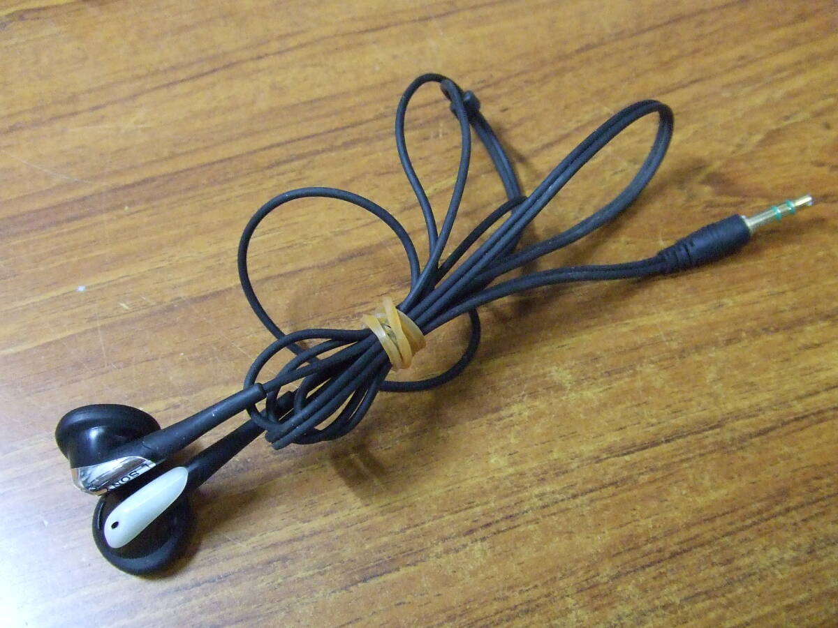 J504 SONY/ Sony earphone E0931 Short code used 