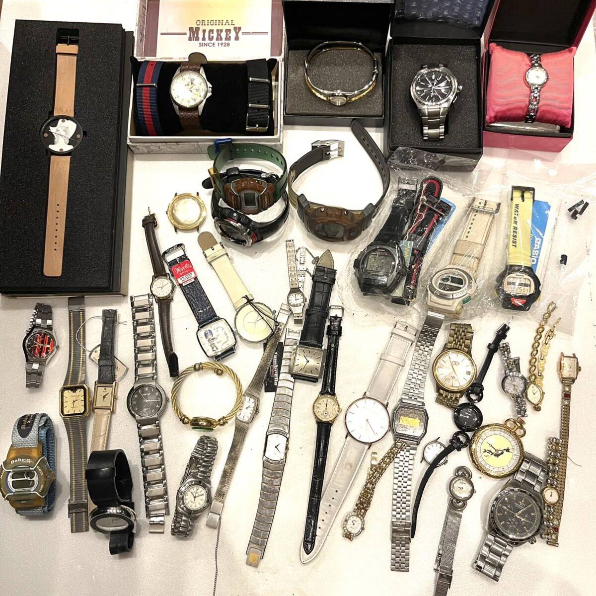 1円〜　腕時計　未検品　40本　クォーツ　自動巻　手巻き　クロノグラフ　セイコー　シチズン　カシオ等