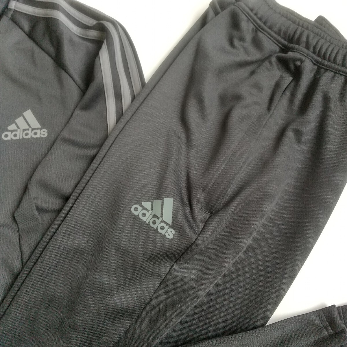 アディダス 上下セット サイズXO(2XL) adidas ジャージ 上下セット メンズ 2XL(XO) 黒 未使用