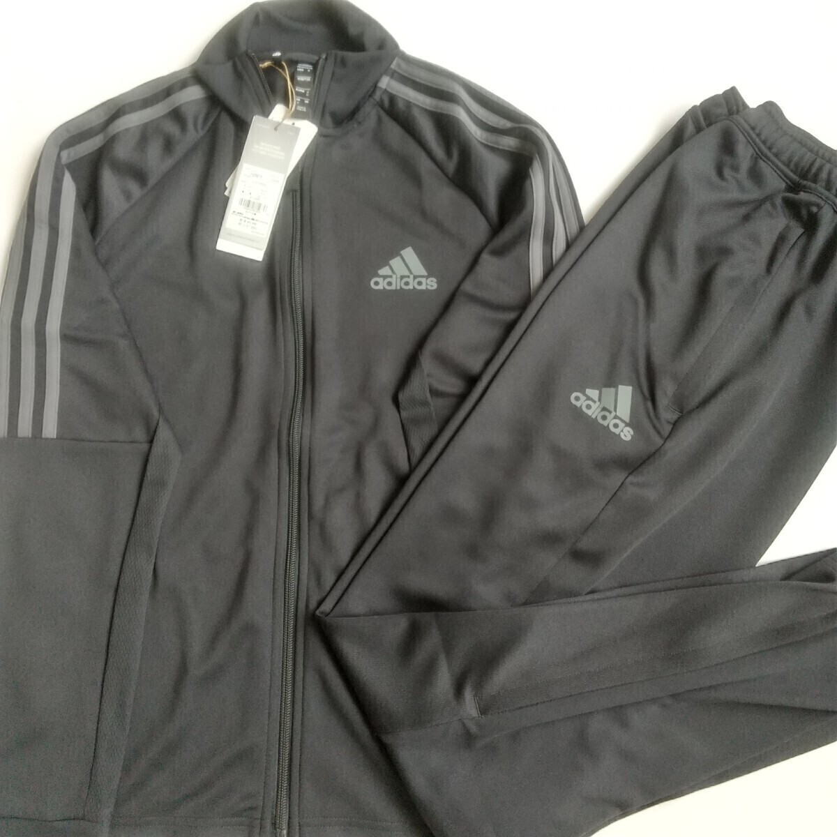 アディダス 上下セット サイズXO(2XL) adidas ジャージ 上下セット メンズ 2XL(XO) 黒 未使用