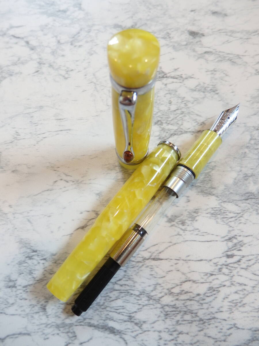スティピュラ イ・カストーニ シトリン 万年筆 スティピュラ イ・カストーニ シトリン 万年筆