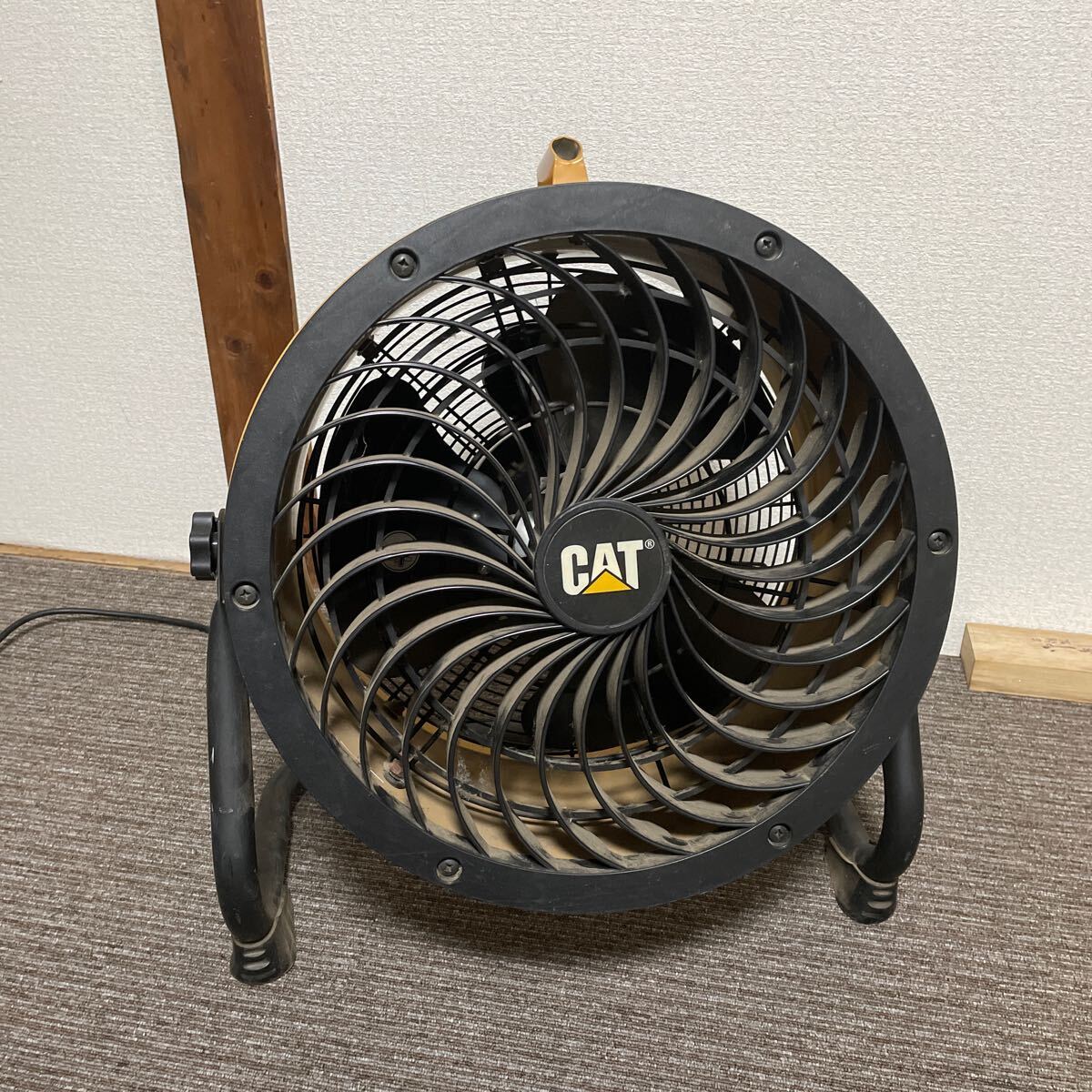 キャタピラー CAT サーキュレータ- 43cm HVD14AC イエロー　扇風機 超強力！室内、工事現場、多目的扇風機