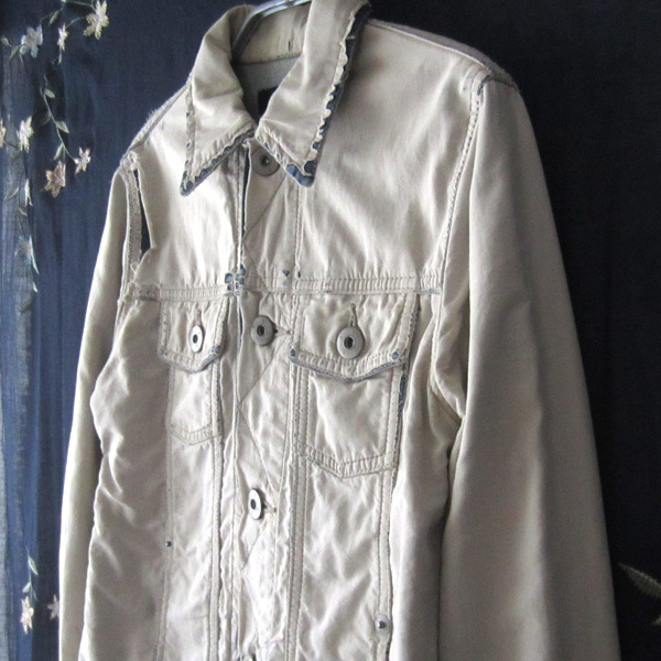 美品　TITE IN THE STORE／ティテインザストア★　ダメージ加工　デニムジャケット_画像3