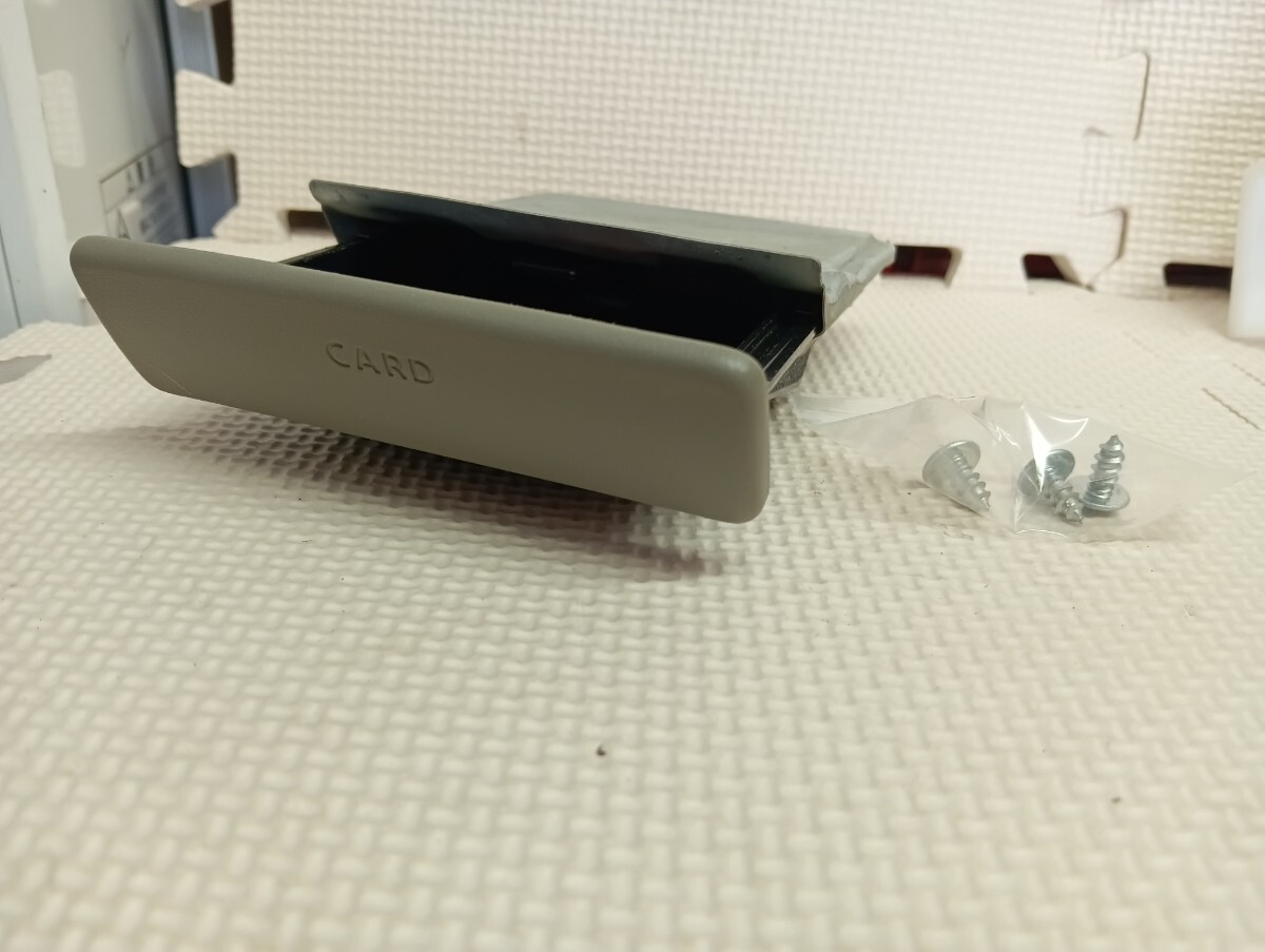 即決！即納！スズキ　パレット　MK21S 小物入れ　カード入れ　灰皿型カードケース　_画像1