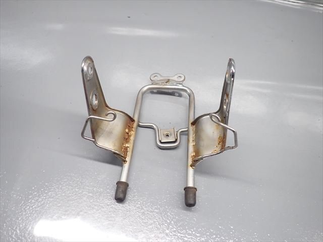 β240823-4 Yamaha YB125SP LBPPCJLTXC (H24 год ) оригинальный крепление передней фары изгиб нет!