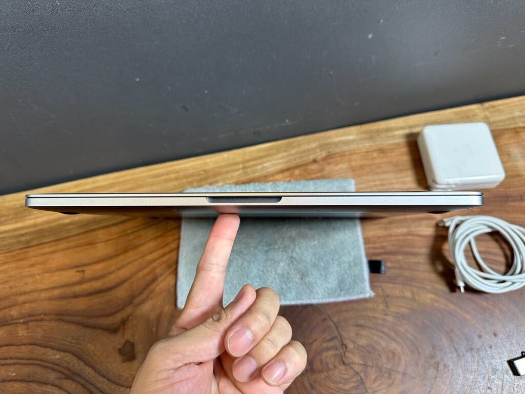 美品」Apple MacBook PRO Retina 13inch 2019/CPUi5 2 4GHZ/16GB 美品」Apple MacBook PRO Retina 13inch 2019/CPUi5 2 4GHZ/16GB