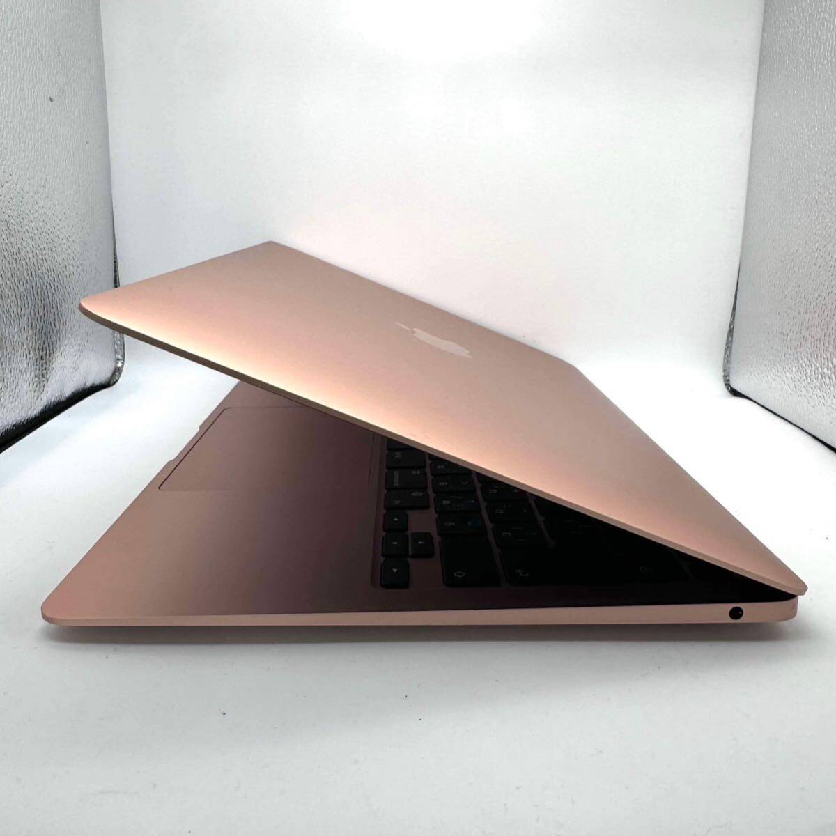 Macbook Air 13インチ 2020 Apple M1/8GB/256GB ゴールド(R615 Macbook Air 13インチ 2020 Apple M1/8GB/256GB ゴールド(R615