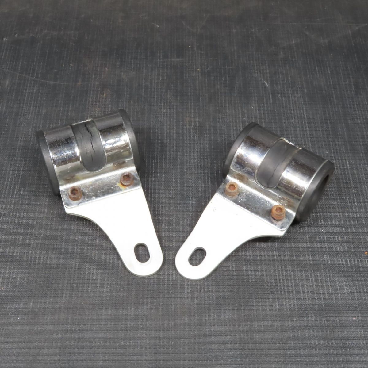 cb250t ヘッドライトステー ヘッドライトステー フォーク用 アルミビレット 33mm 銀